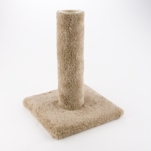 classy-kitty-carpeted-scratching-post